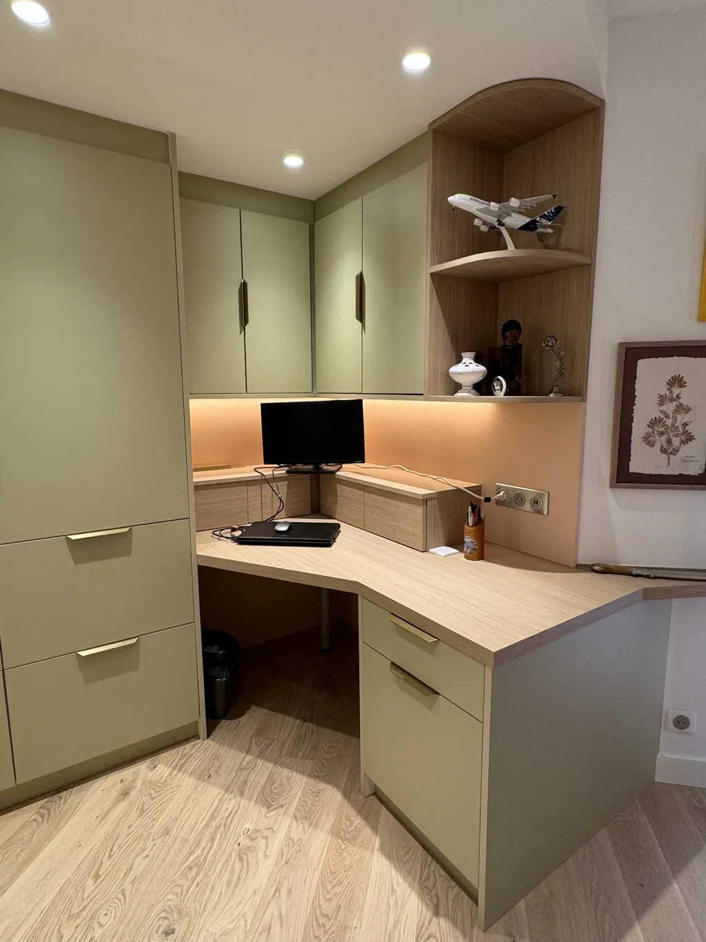 Bureau sur mesure à Antibes après rénovation